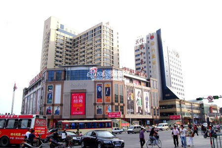 上海兴旺国际服装城商铺在租租金15元_专业市