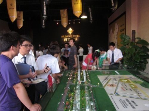 图为活动现场