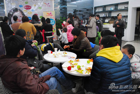 1月8日三和悦城台湾水果狂欢节开幕 现场人气