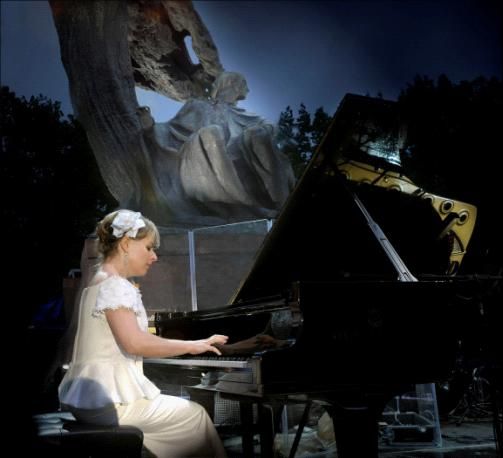 世界著名钢琴家乔安娜本周日与您相约鲁商南池