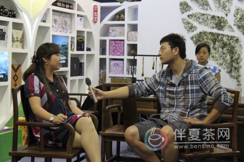 万生堂在上海茶博会引起上海电视台等多家媒体关注