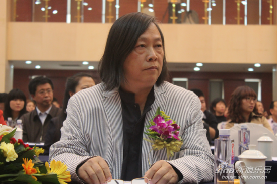 河北凰家房地产开发有限公司董事长 闫士杰