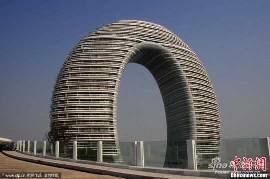 太湖南岸七星级酒店酷似马桶圈遭网友调侃_市