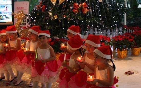 王府钓鱼台相约著名主持人唐果与您共度圣诞