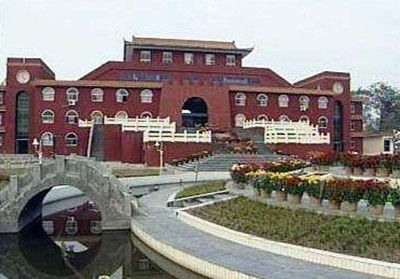 河北元宝塔入选最丑建筑正欲申请吉尼斯记录