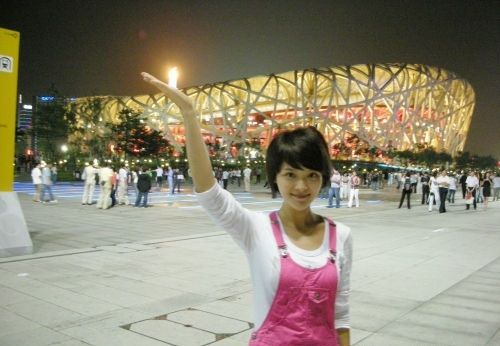 央视《<em>朝闻天下</em>》变脸胡蝶惊艳亮相(图)_新浪