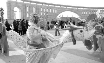 汉沽农民新年喜迁新居 春节文艺生活丰富多彩