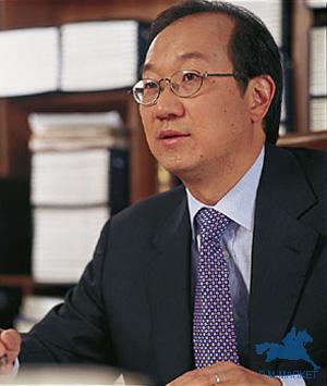 冯仑称房企10年收益不足5% 交税比利润还多_