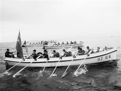 ���Ժ������չ���ѧԺ�ı��桰4+1��ģʽ����4��Ҫ�������������������˾���ĺ���������ͨѶԱ�������ͨ