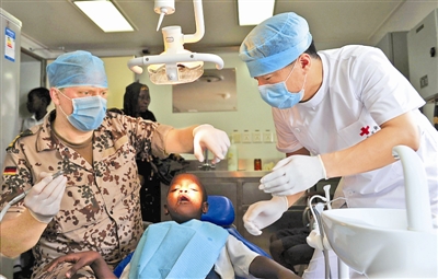 在肯尼亚感受神奇中医 ■琚振华 本报记者 王凌硕