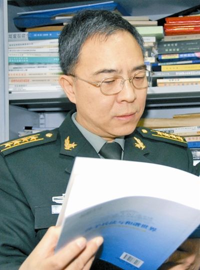 陈舟:执笔为戟的军事战略专家 ■本报特约记者 罗辑