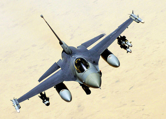 专家称美国真正能对华出口F-16战机的可能性较低。