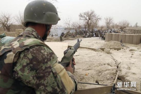 ����ͼ���ݱ�����һ������ʿ��11���賿���밢���������ʡ�˽����������������ظ���һ��ׯ����ƽ��ǹ��������Ů�Ͷ�ͯ���ڵ�16��ƽ�񱻴�����