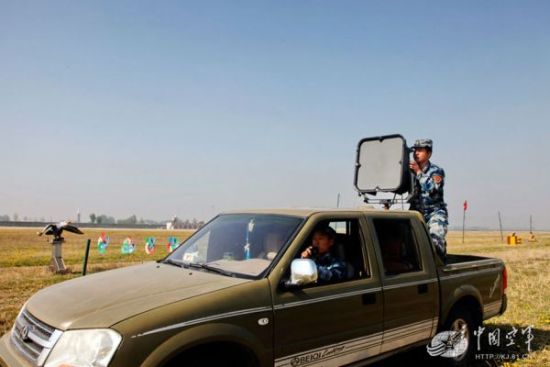 解放军声波驱鸟设备