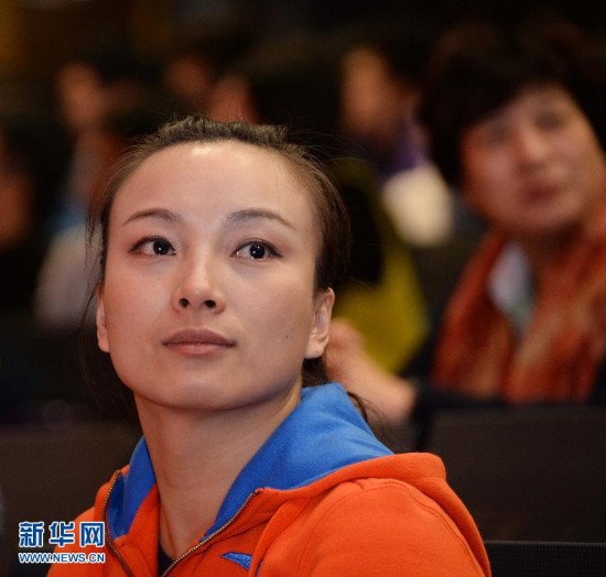 美媒：2008年成立中国少年冰球队赴美比赛引关注
