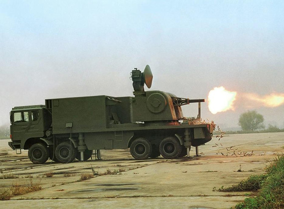 图文:国产陆盾-2000弹炮一体防空系统