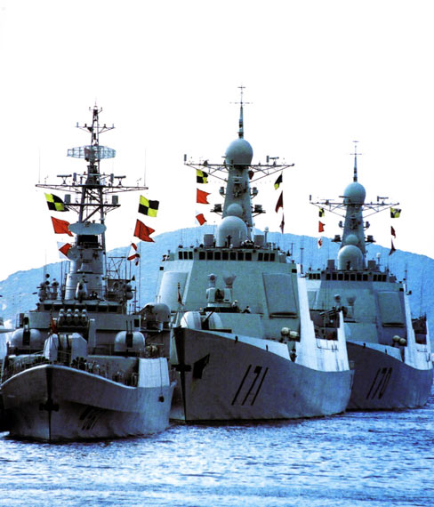南海舰队高技术舰载武器借地方力量实施保障