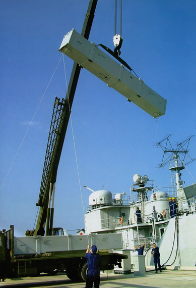 南海舰队高技术舰载武器借地方力量实施保障