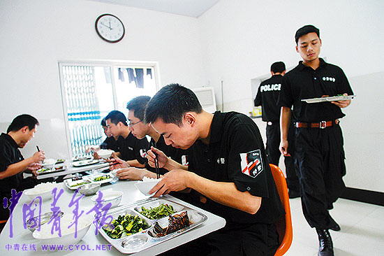 揭秘中国精英特警部队:守过青藏铁路保过奥运