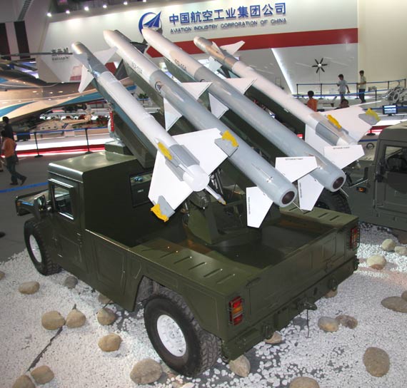 图文：该系统使用两款不同射程地空导弹