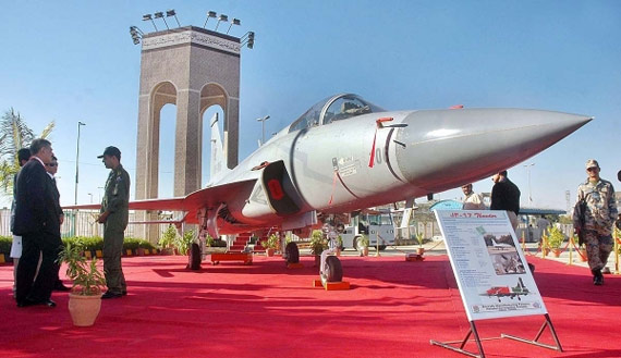 ͿվѾ8JF-17׵ս