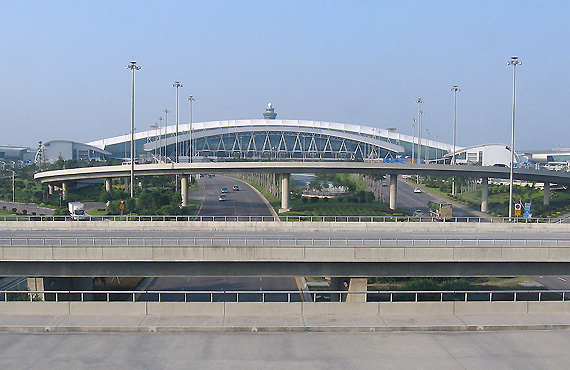 广州白云国际机场将再增3条跑道(图)
