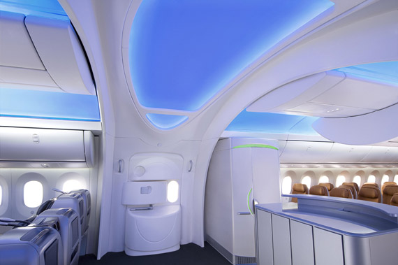 波音787梦想飞机客舱体现环保的设计理念