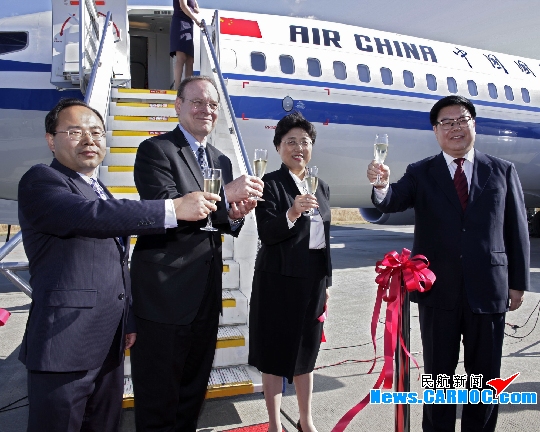 波音举行仪式　庆祝向中国交付第八百架飞机