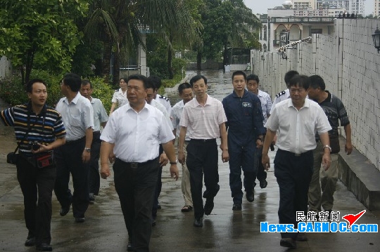 珠直分公司三亚基地保障交通部西沙视察包机