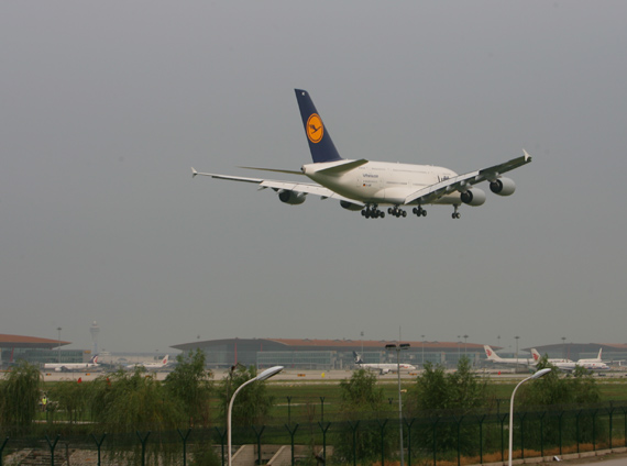德国汉莎航空“北京”号空客A380客机飞抵北京首都机场 摄影：陈诚