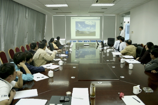 河北航空在基地召开EMB145飞机专项安全会议