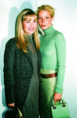 Celine Balitran & Gwyneth Paltrow (PAP SS 1999)