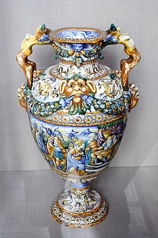 此次展出许多物品都是当年这位女皇亲自使用过 此次展出许多物品都是当年这位女皇亲自使用过