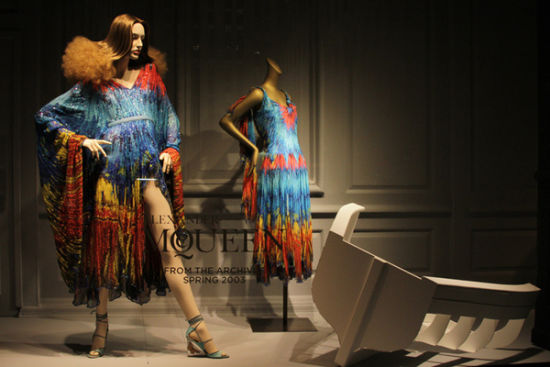ŦԼBergdorf Goodman�ٻ�����Alexander McQueen�ĳ���չ