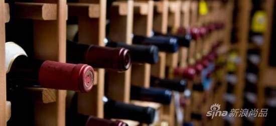 作为消费者，当您买来一瓶钟意的葡萄酒，如何中长期的储藏，确是一个不小的问题。