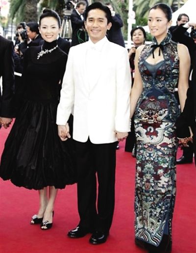 2004年 与梁朝伟、章子怡宣传《2046》。