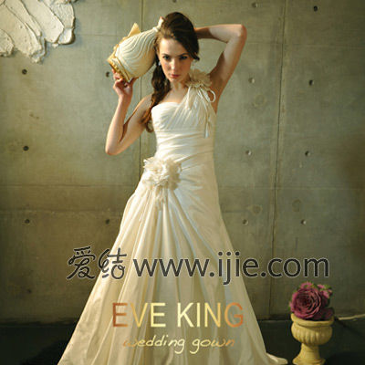 ɴ/EVE KING(鿴Ʒƻɴ)