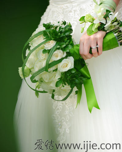 ��������������䣬��ɫ˿�����������������¿���