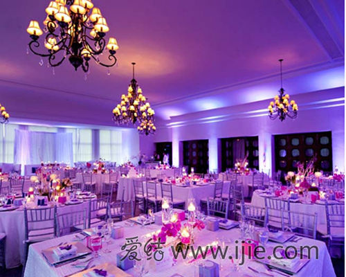 爱结精选:紫色婚礼宴会厅布置