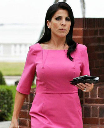 (Jill Kelley)˵˹鸾޵ά(Paula Broadwell)˷粨ǹڶԷݾӼ(Jill Kelley)Ĺעͬʡ²̹罻Ȧ(ԼΪ˵϶վصķǹٷ罻ʹ)͵ΪΪý黰⡣Χµĸ汨ü˺ͨ˵˹˽˹ϵͷΡʾ⽻Ȩ