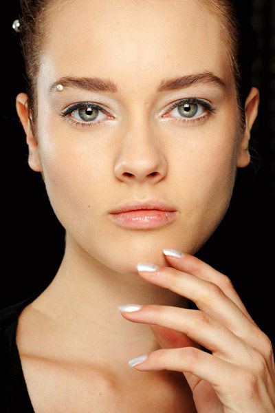 快速让眼睛更有神采