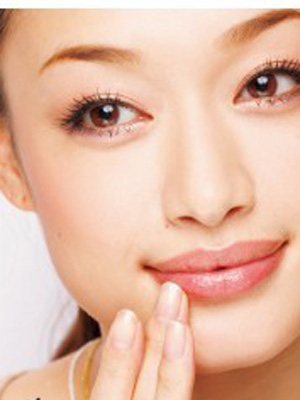 炎炎夏日化彩妆 <em>职场女性妆容</em>靓阵_夏日妆容 