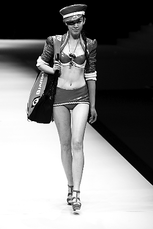 ���ͼƬ������һҳ