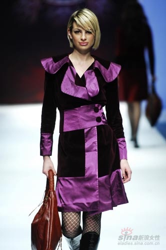 ���ͼƬ������һҳ