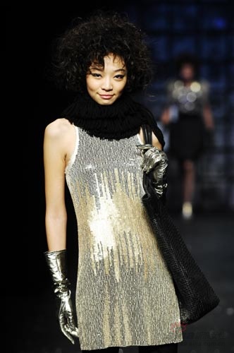 ���ͼƬ������һҳ