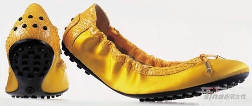 TODS Ballerina in yellow with python trimming4,100 СƤЬ