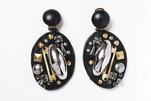 miumiu布艺首饰大玩拼接punk风