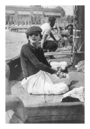 ζС㵱ʱװڽ죬ҲʱŮһλGabrielle Chanel,1909,All rights reserved