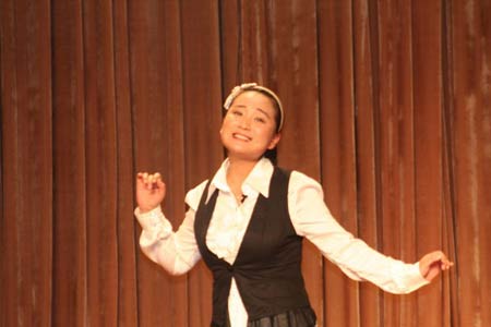 冯巩女徒弟能否再造一个德云社(组图_qiben56