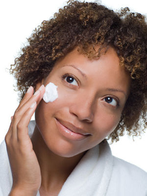 晚上洗澡后擦减肥霜